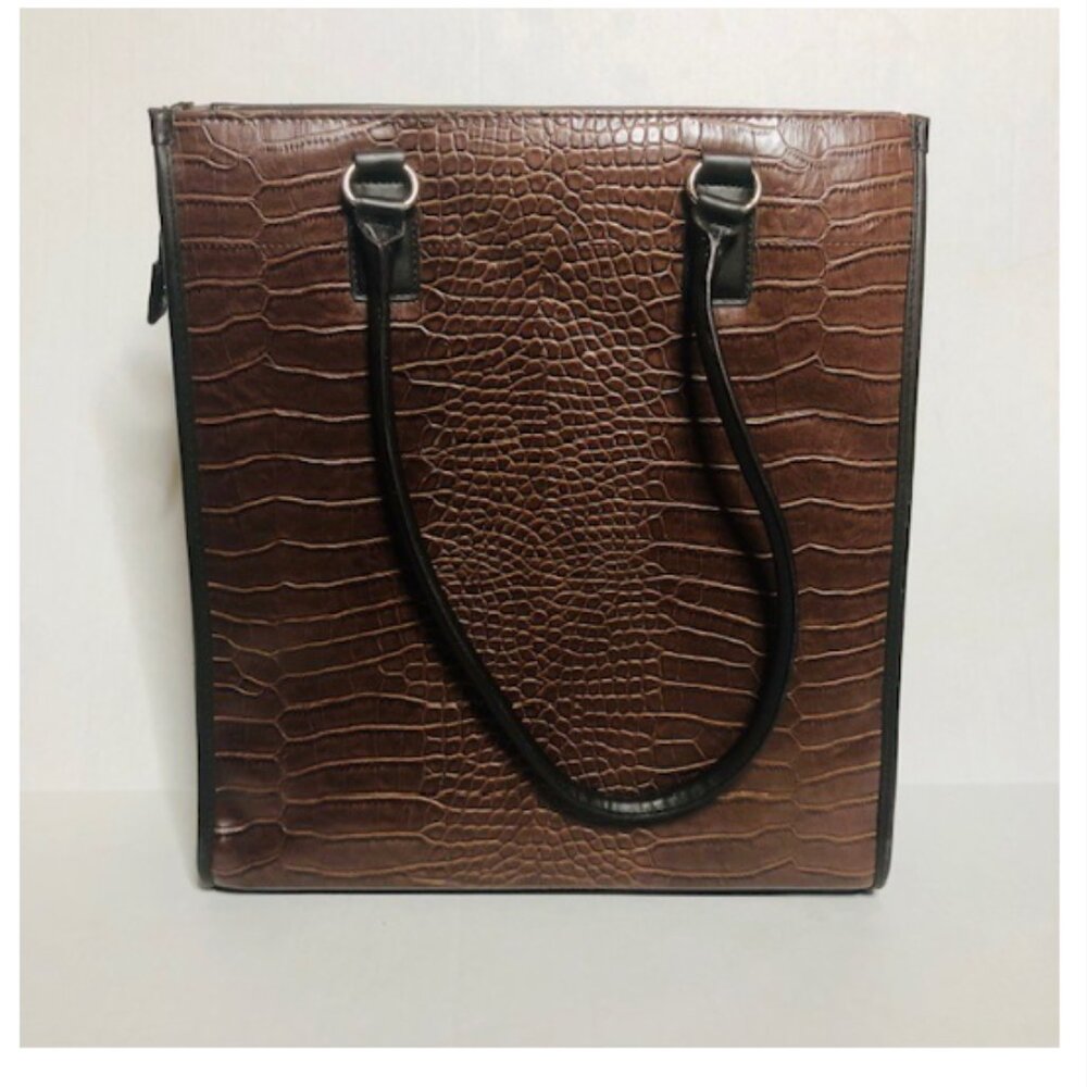 Targus Women’s Brown Laptop Handbag Tote Faux Alligator Embossed - Picture 4 of 5